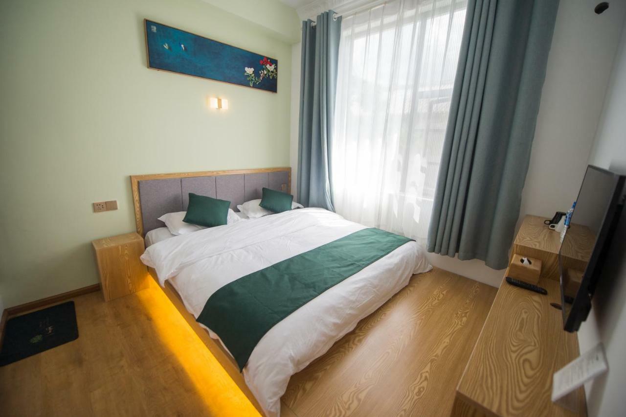 Dali Spring Field Hostel Esterno foto